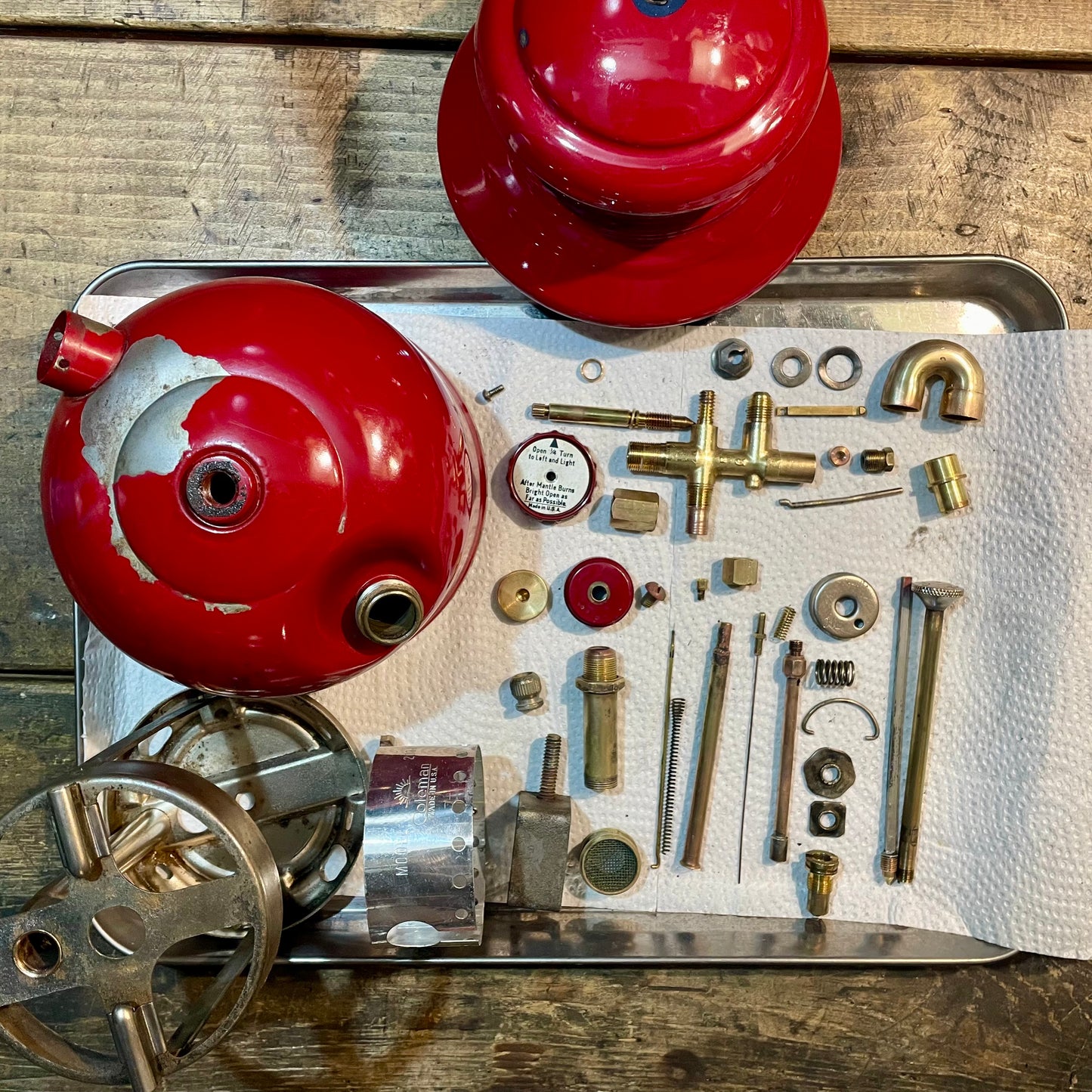 1961/10 COLEMAN200A Burgundy