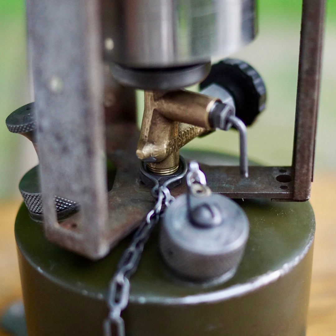 1943's COLEMAN520 GI POCKET STOVE
