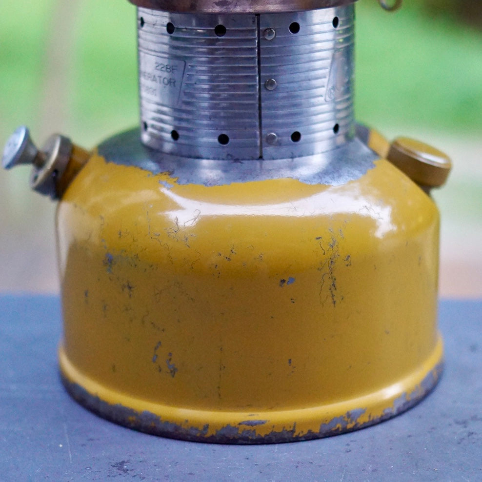 1972/1 COLEMAN 228F GOLD BOND