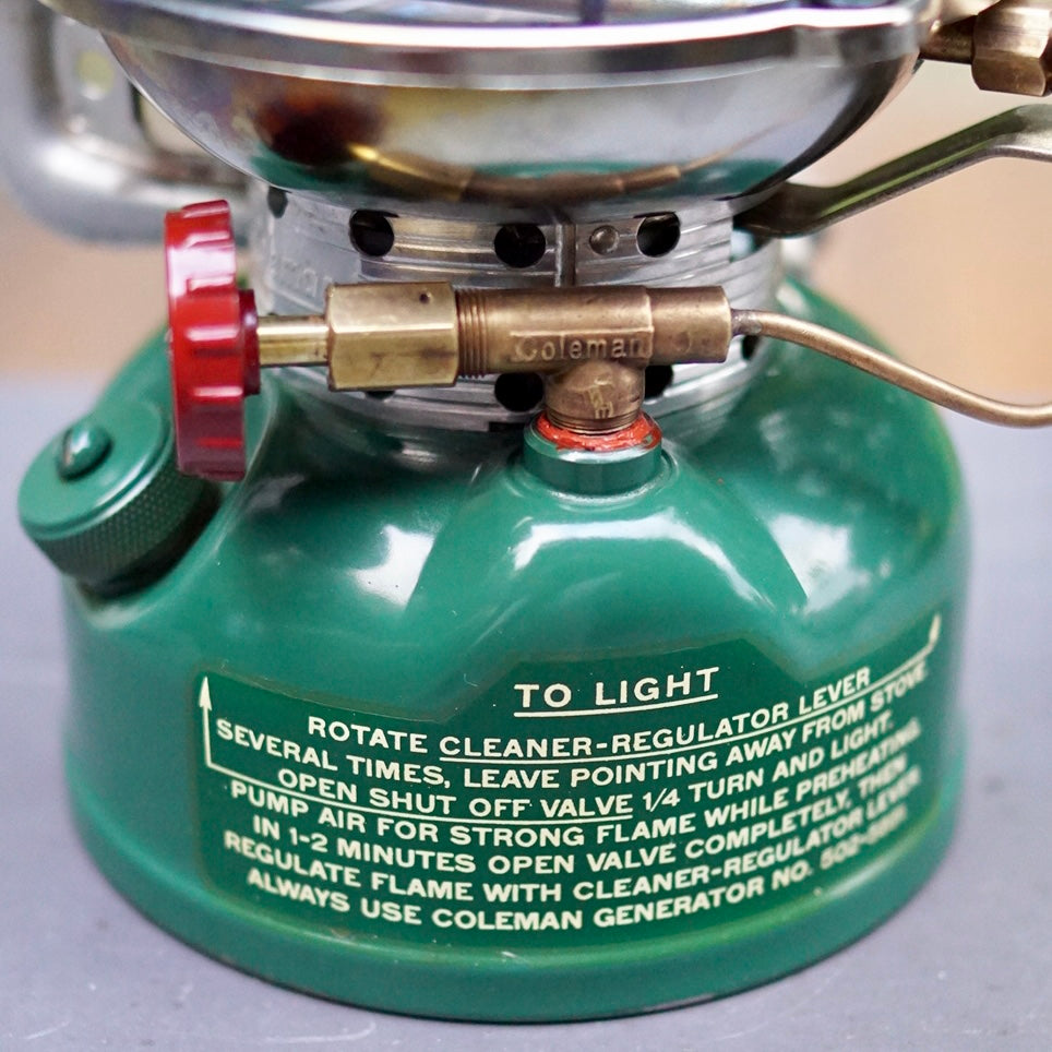 1966/8 COLEMAN 502-800 Single Burner Stove with Cook Kit
