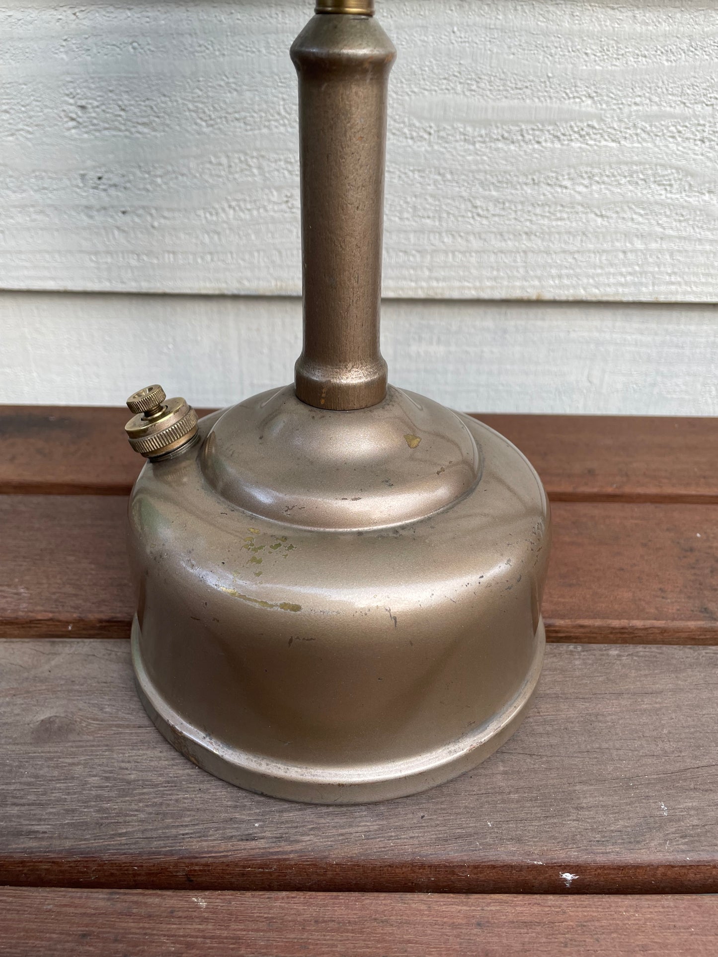 1920-30's Akron model 121 lamp