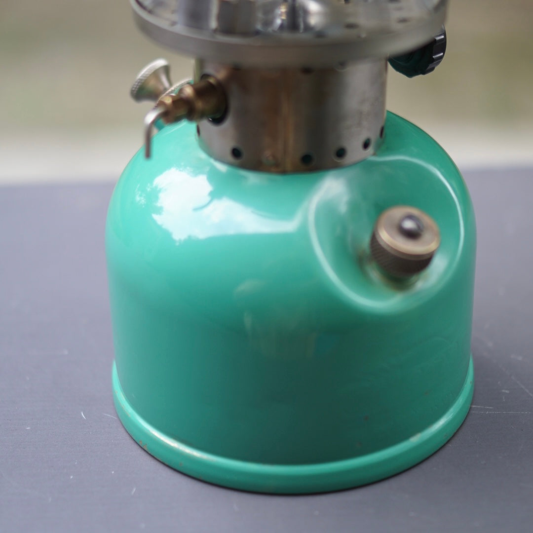 1947/3 COLEMAN 242B Canada Seafoam