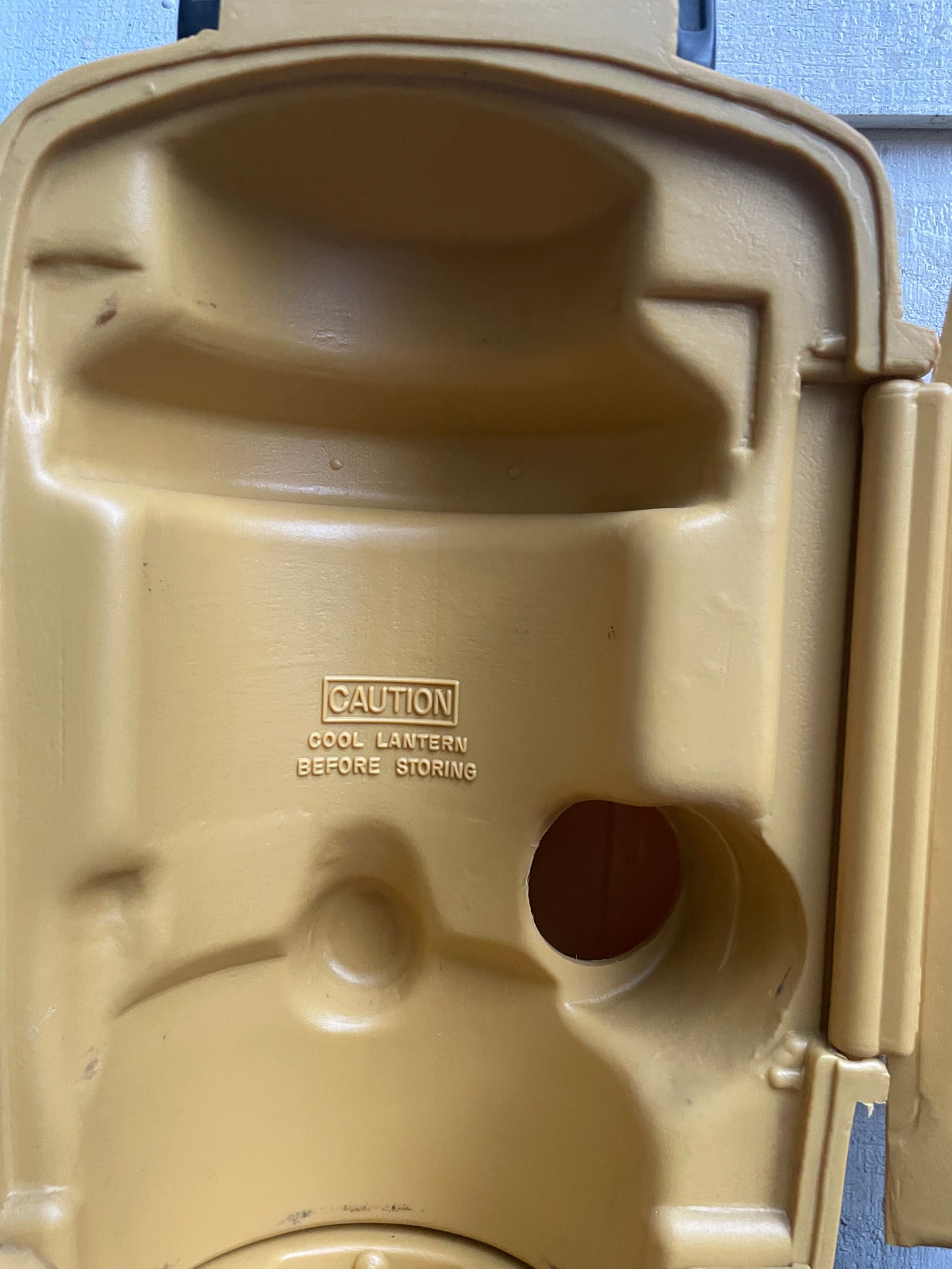 1981/8 Coleman Clamshell Case for 200A