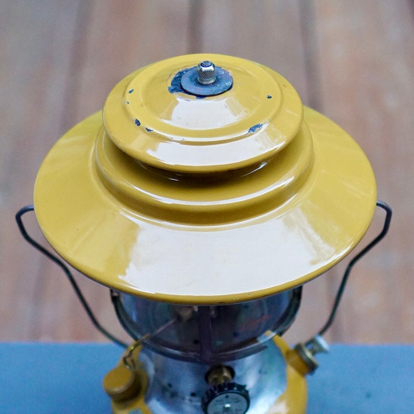 1972/1 COLEMAN 228F GOLD BOND