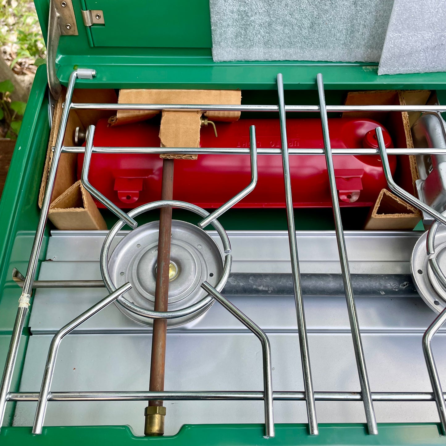 NOS 1960's COLEMAN 426D Three Burner Stove