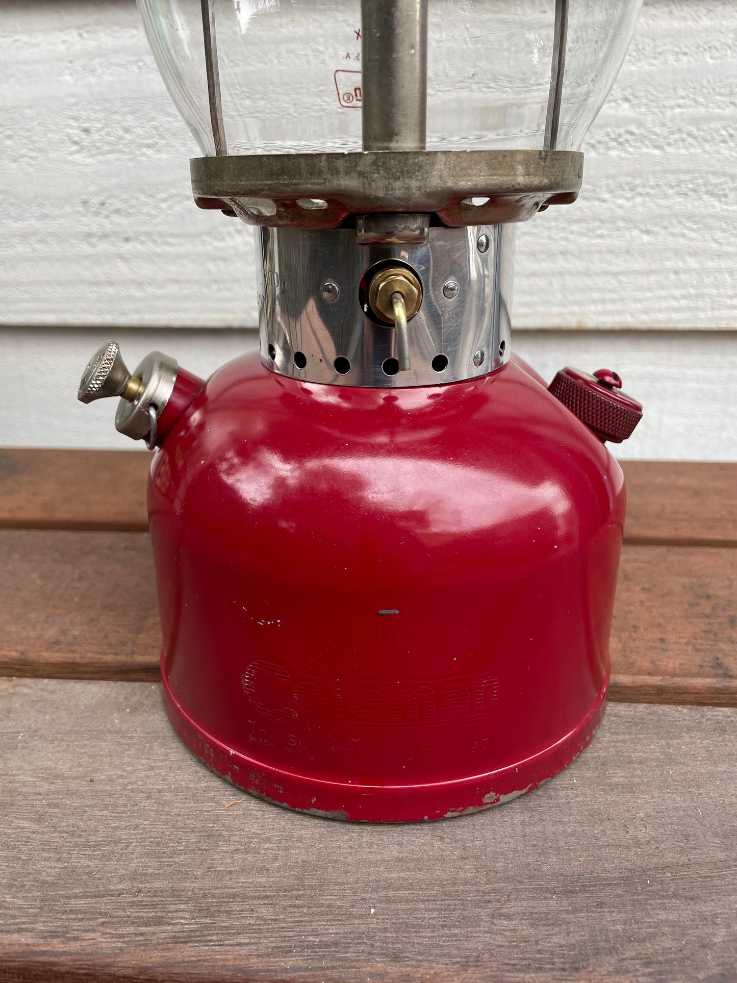 1962/1 COLEMAN200A Burgundy