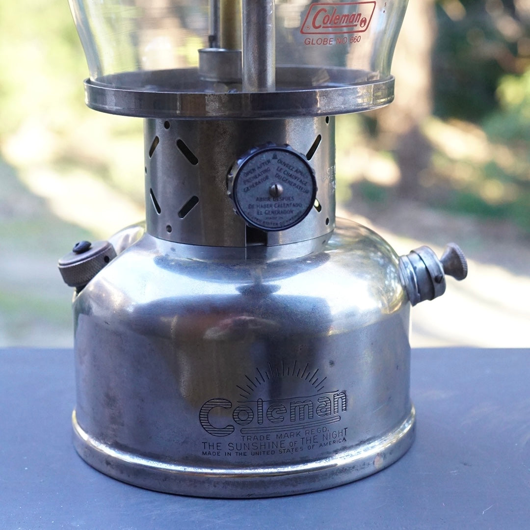 1960's COLEMAN 237 US Kerosene Lantern