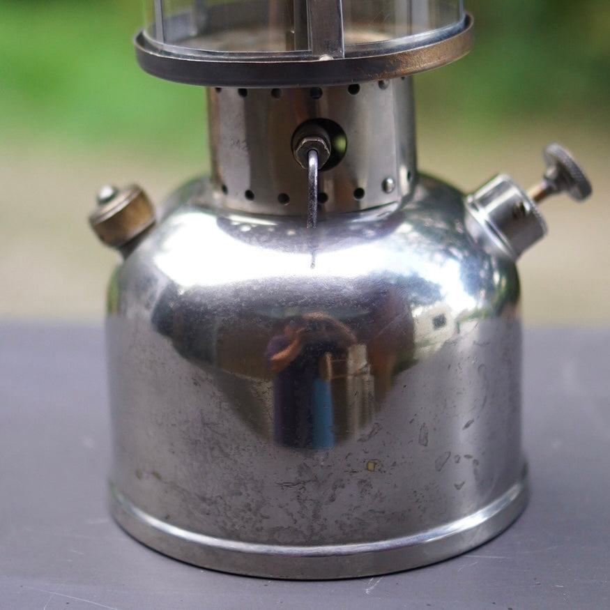 1930's COLEMAN 242NL