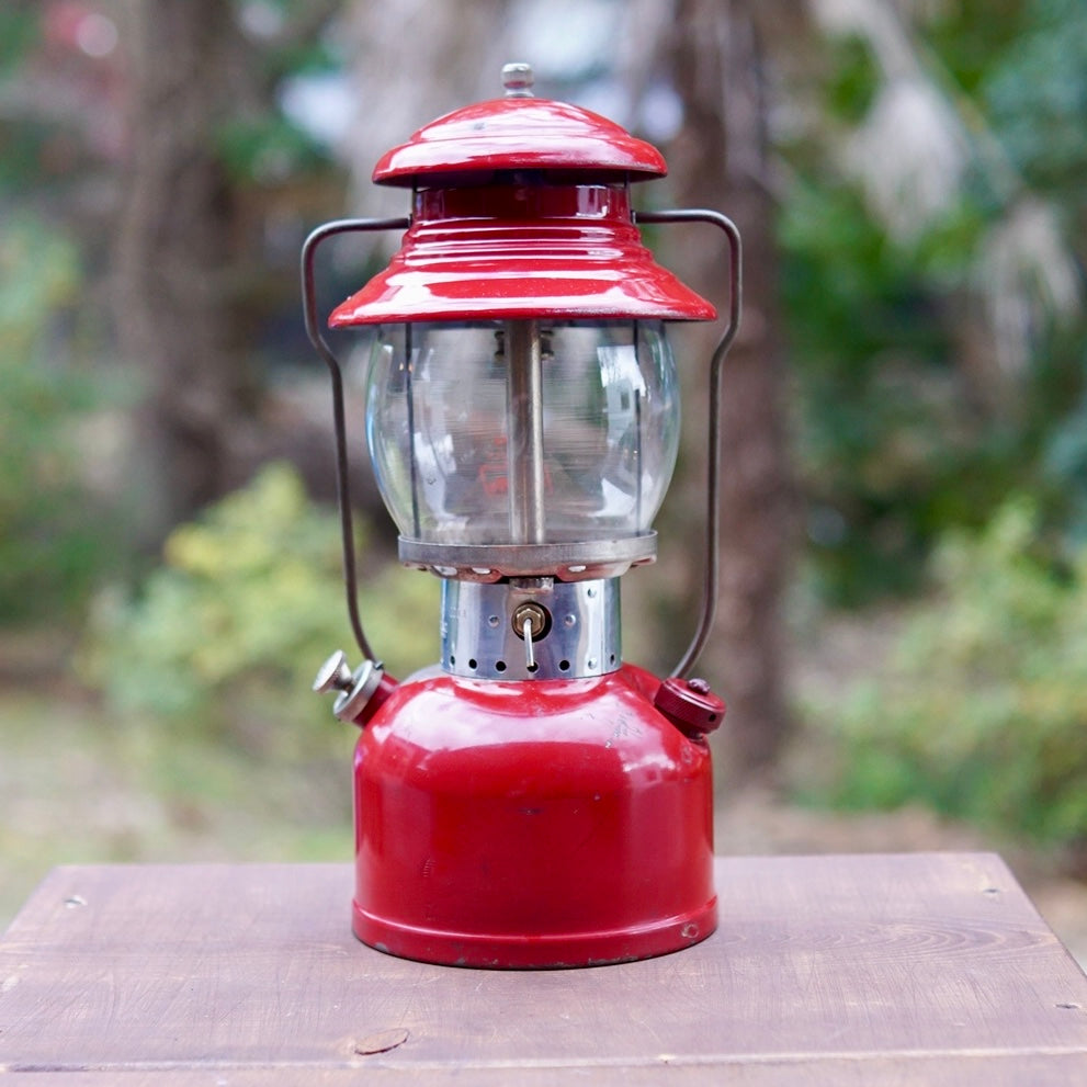 1961/10 COLEMAN200A Burgundy