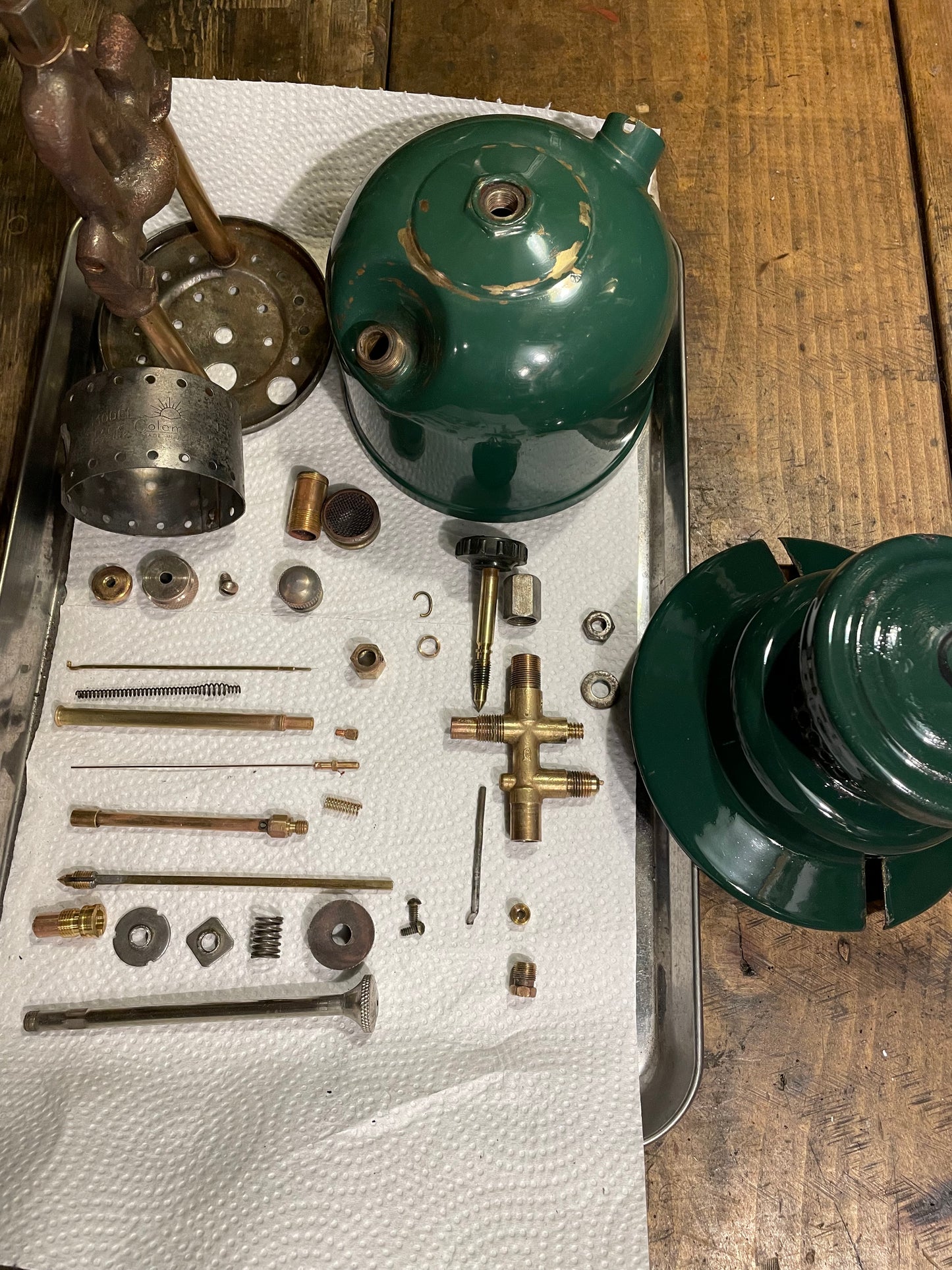 1946/3 COLEMAN 242C Green Tank