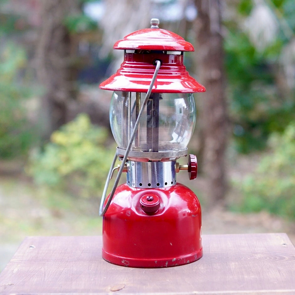 1961/10 COLEMAN200A Burgundy