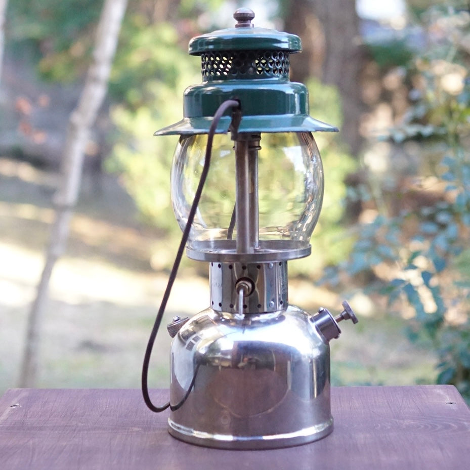 1930's COLEMAN 242A with Sandblasted Globe