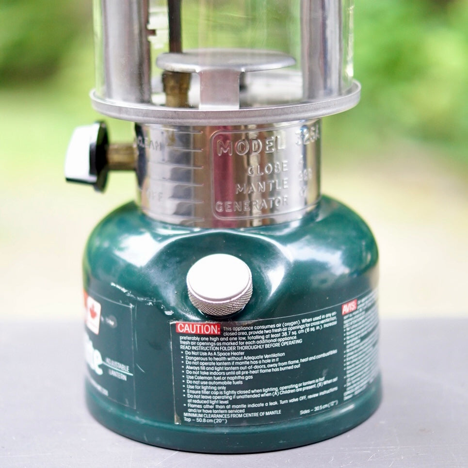 1988/1 COLEMAN325A Canada