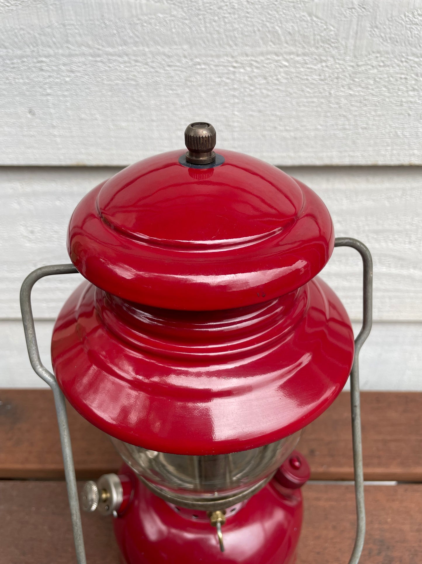 1962/1 COLEMAN200A Burgundy