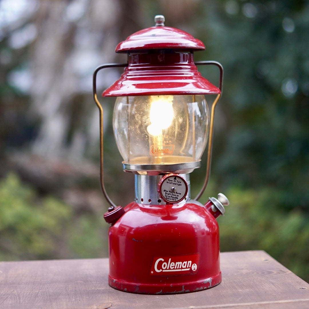 1961/10 COLEMAN200A Burgundy