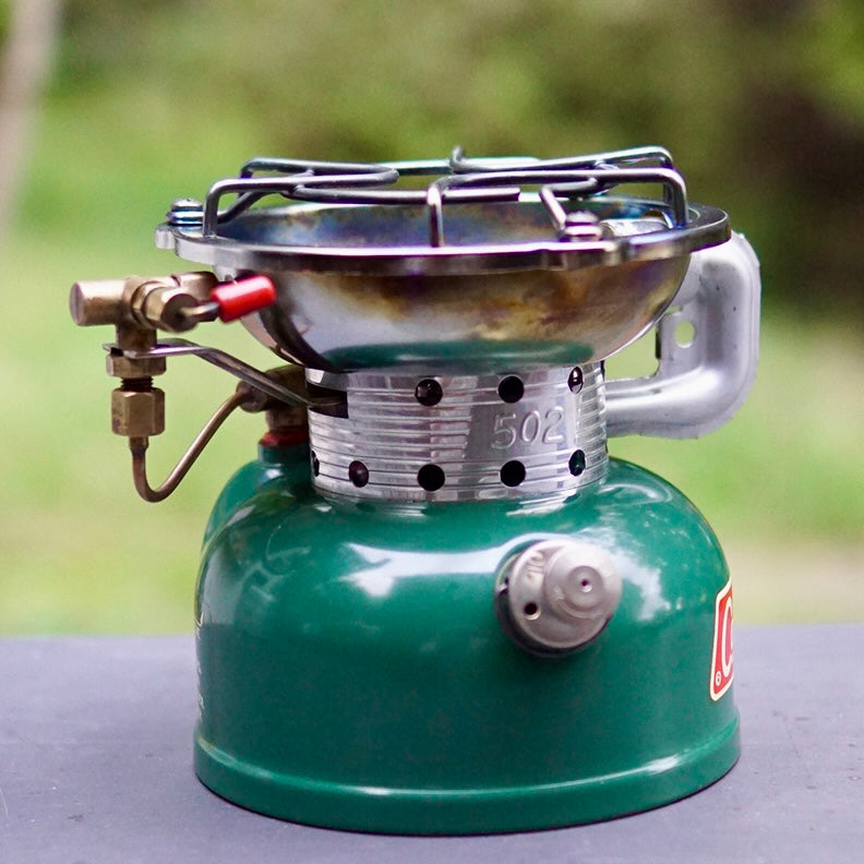 1966/8 COLEMAN 502-800 Single Burner Stove with Cook Kit
