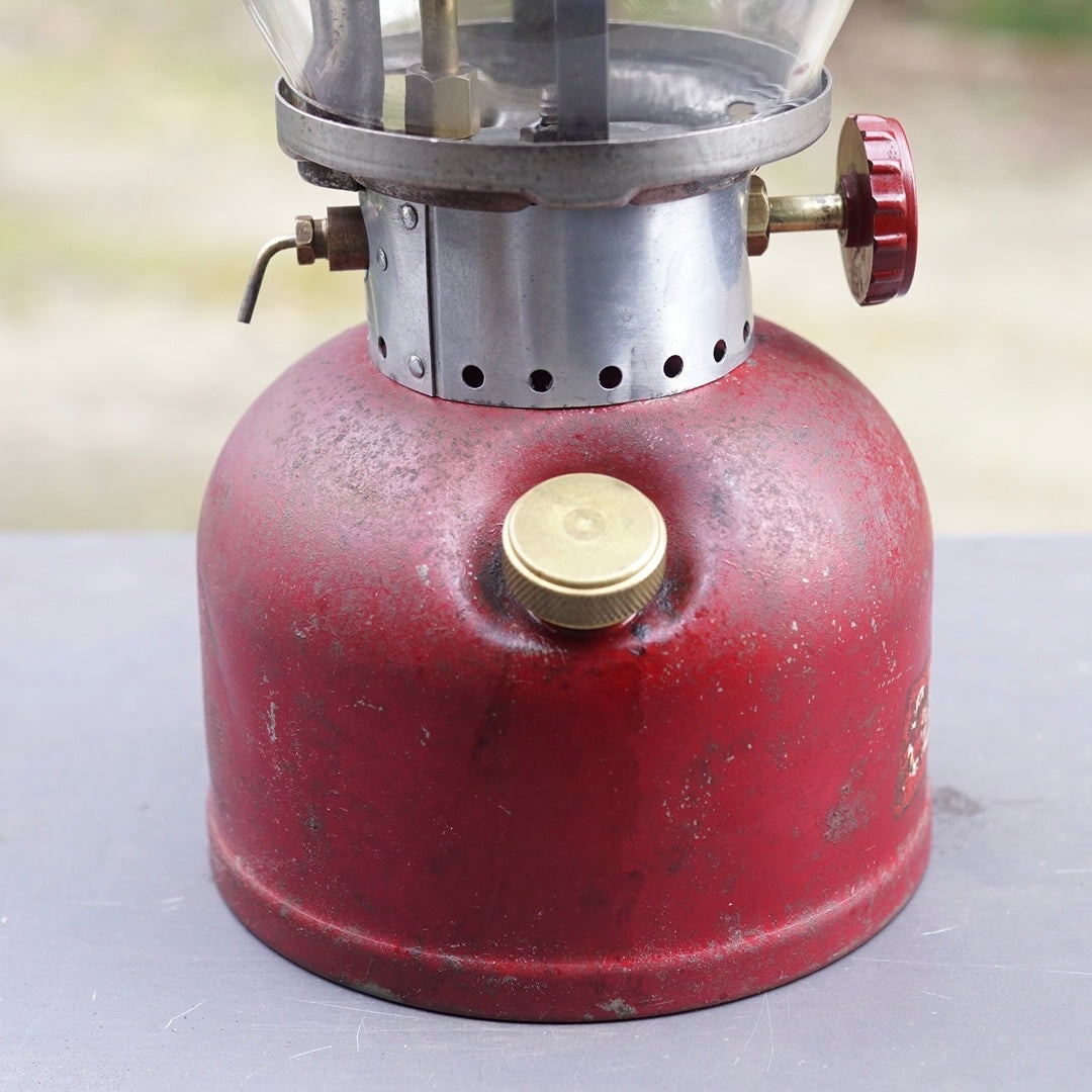 1961/10 COLEMAN 200A Burgundy