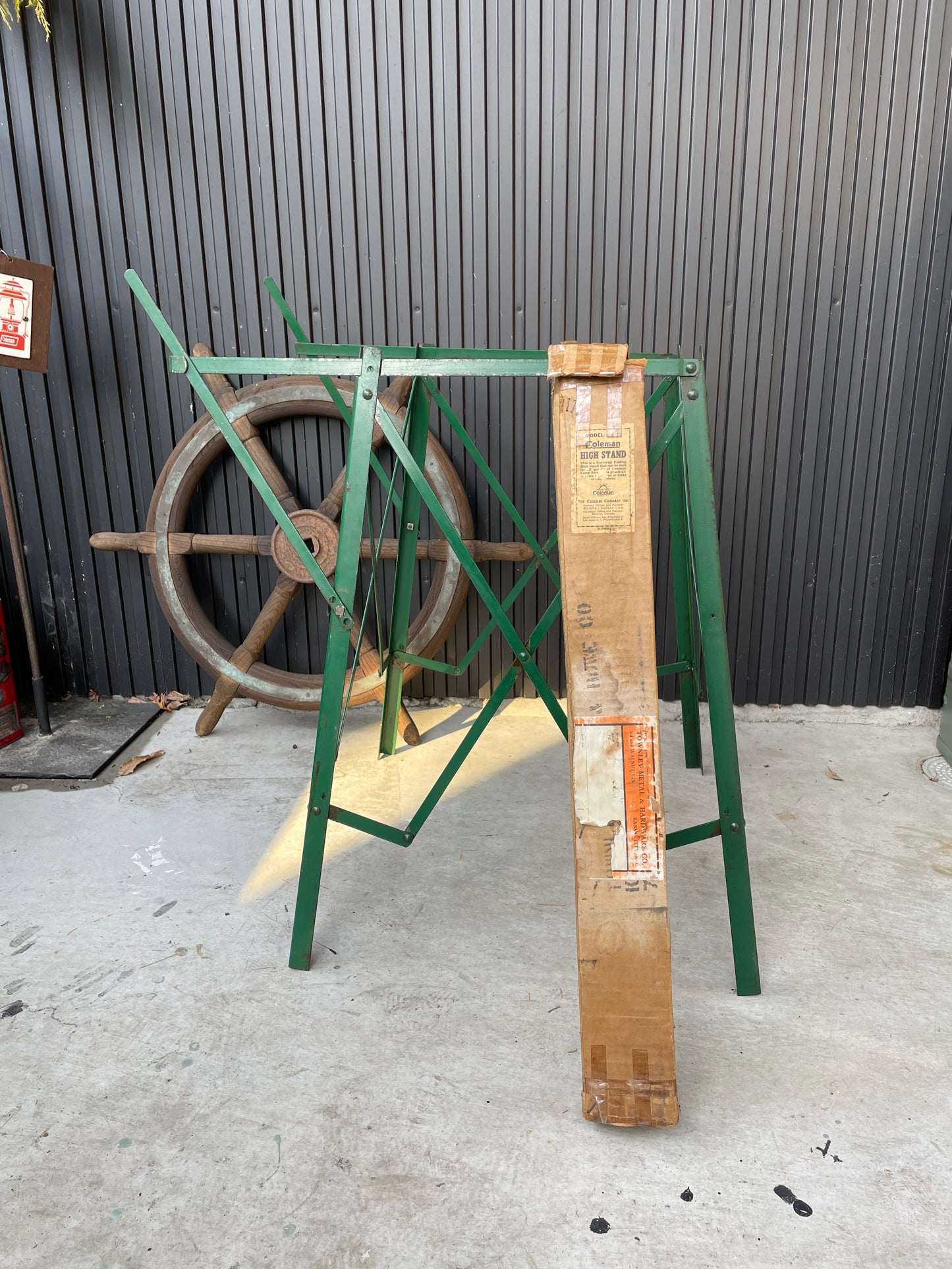 COLEMAN No.10 Highstand