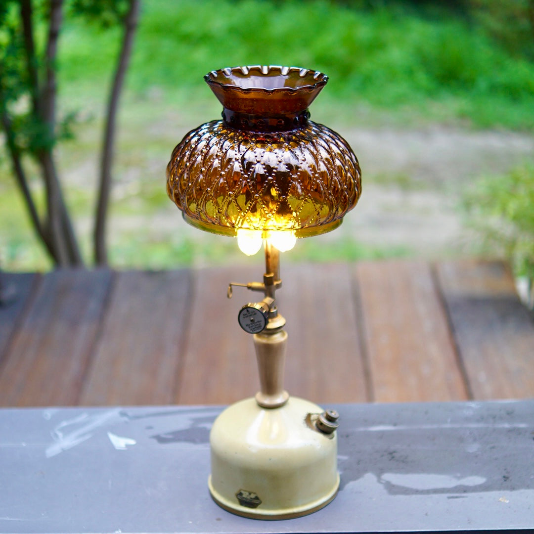 Coleman Model 143 Lamp