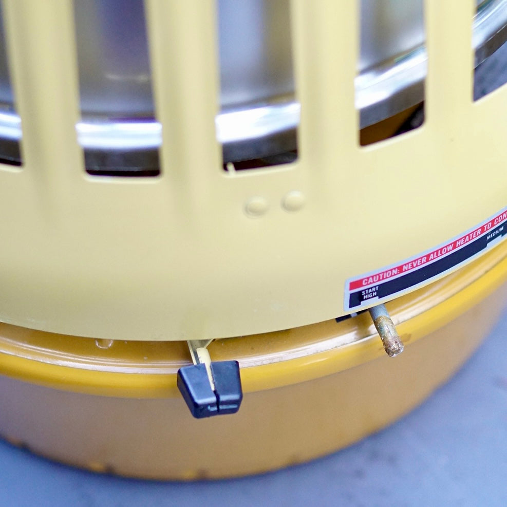 1970/10 COLEMAN CATALYTIC HEATER GOLD 515A704