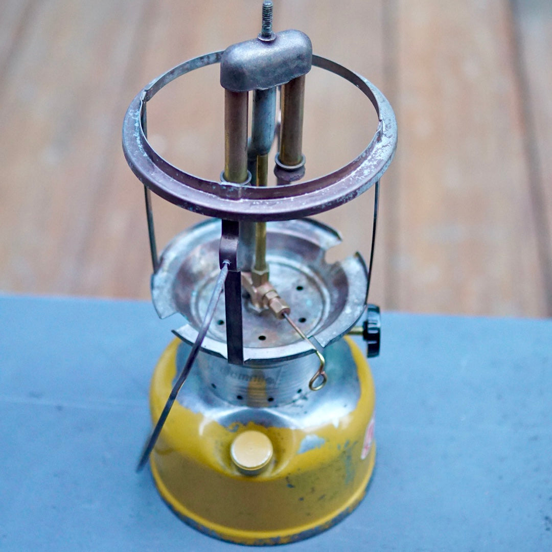 1972/1 COLEMAN 228F GOLD BOND