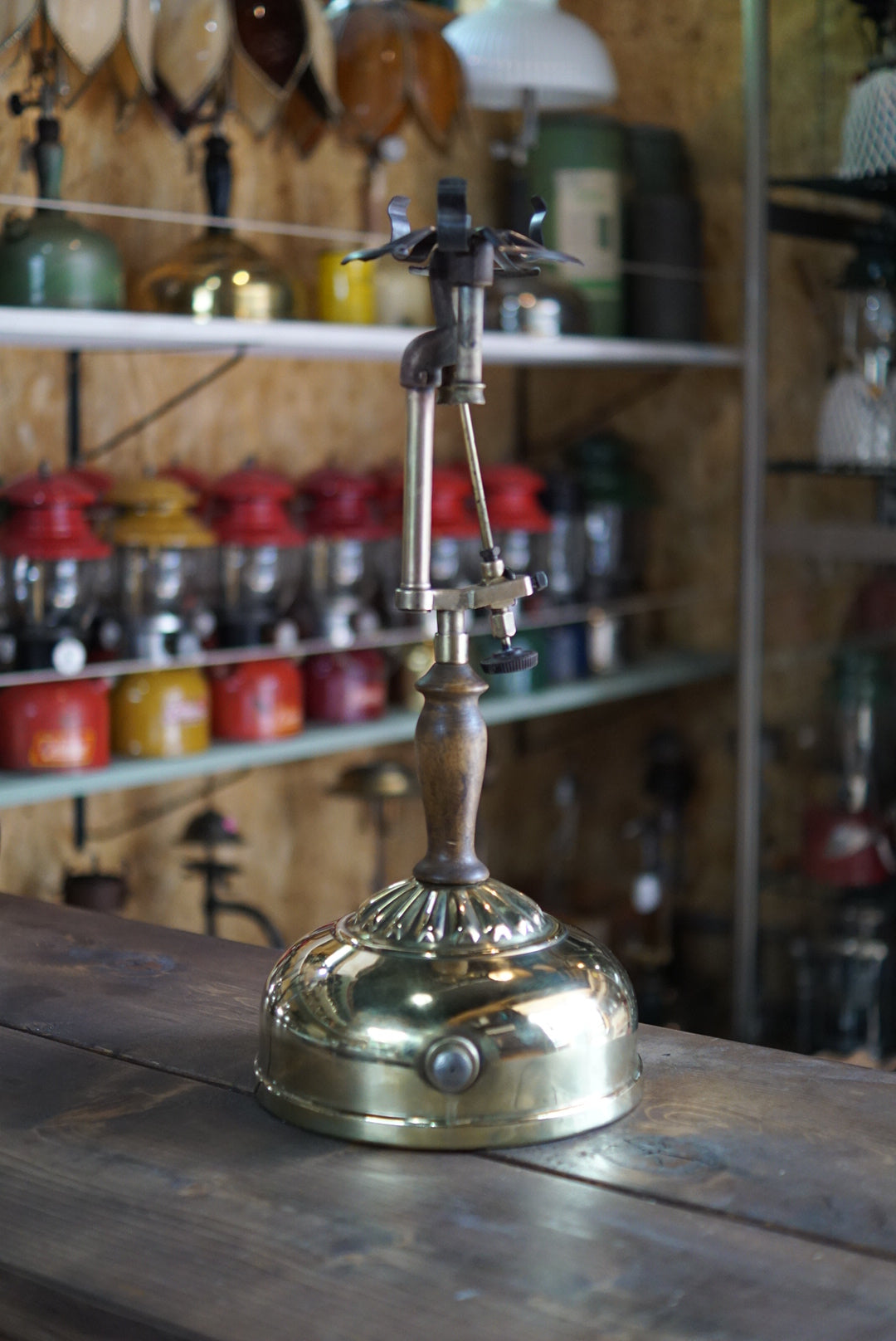 1920's COLEMAN Model 118 LAMP