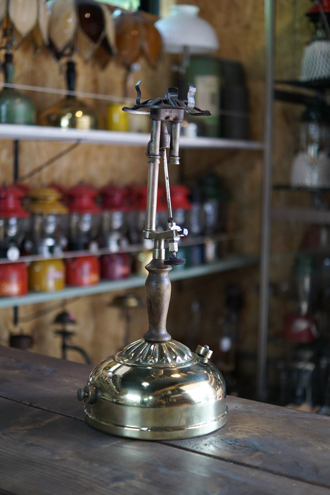 1920's COLEMAN Model 118 LAMP