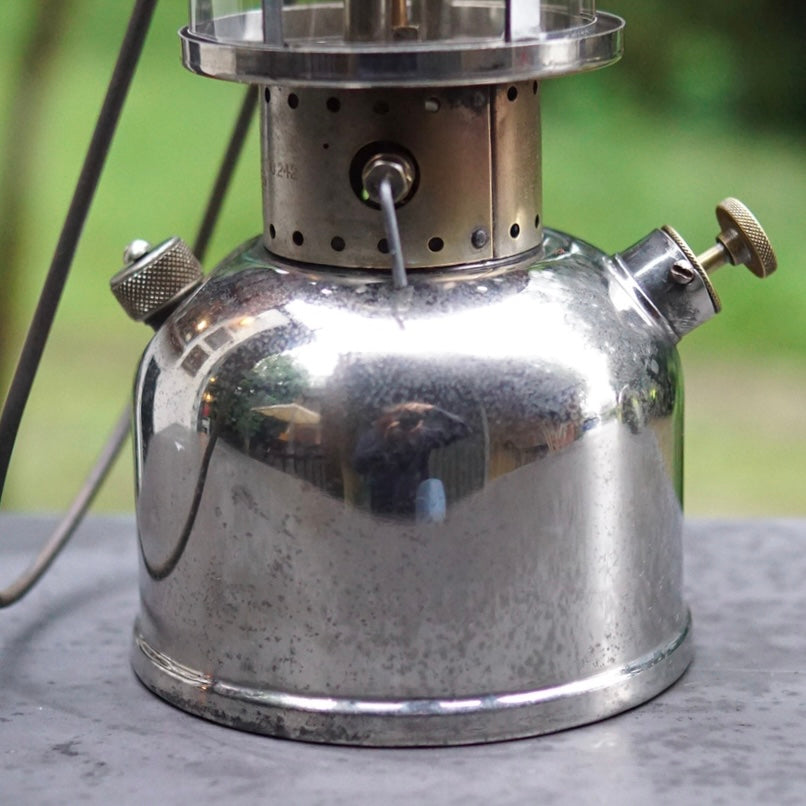 1930's COLEMAN 242NL