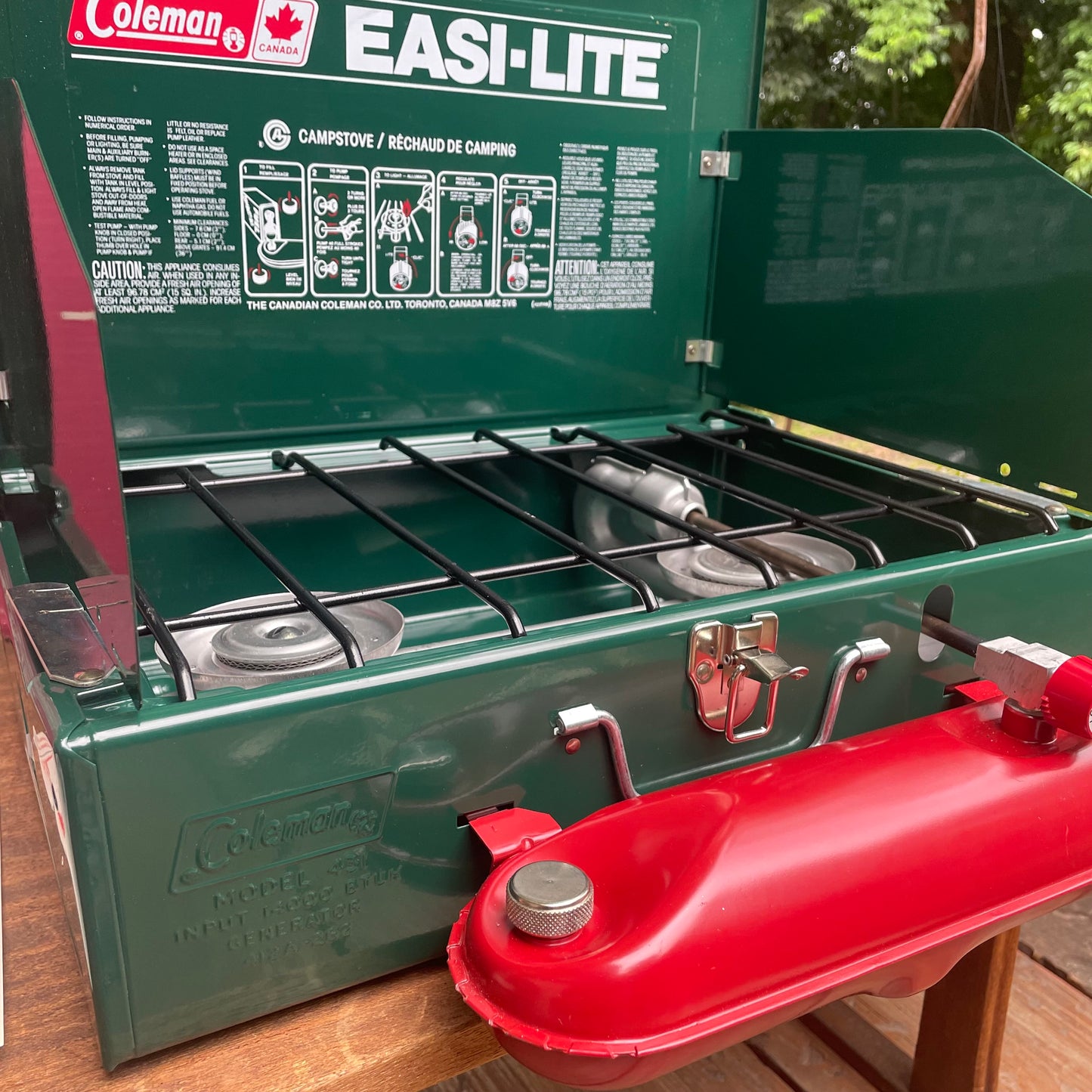 1985/1 COLEMAN 431 "Tourist" Canada Two Burner