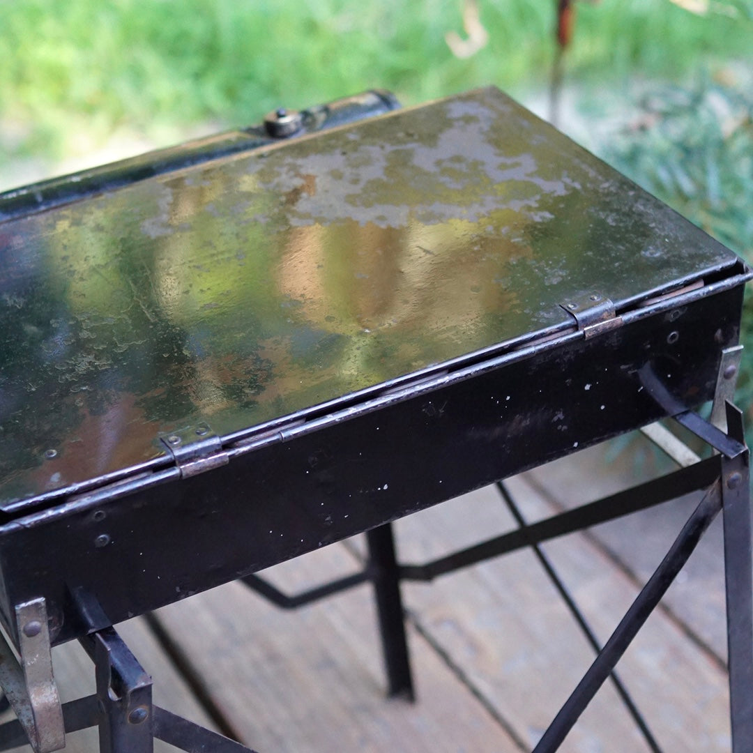 1930's COLEMAN Model 9E Two Burner Stove