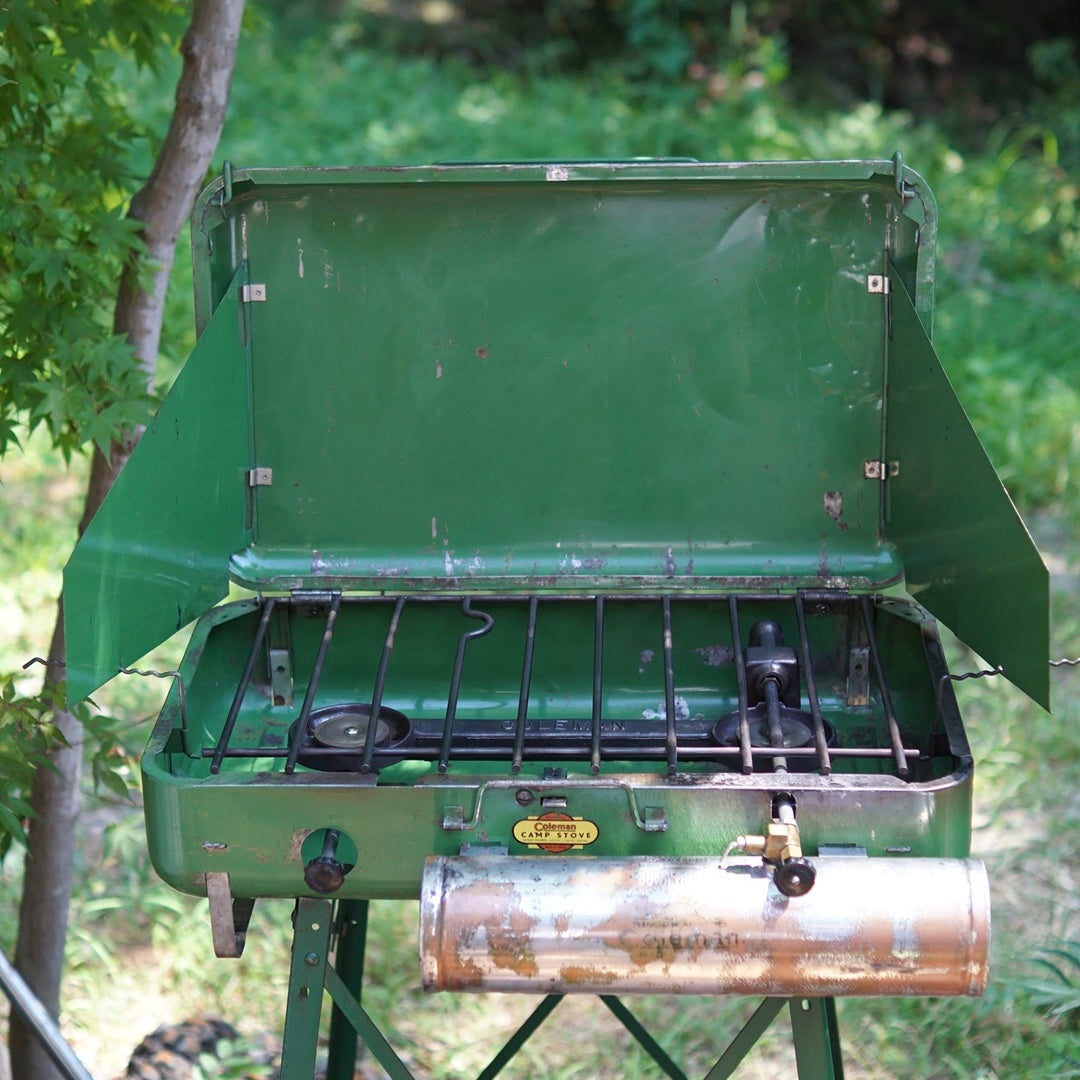 1941's COLEMAN 419         Two Burner Stove