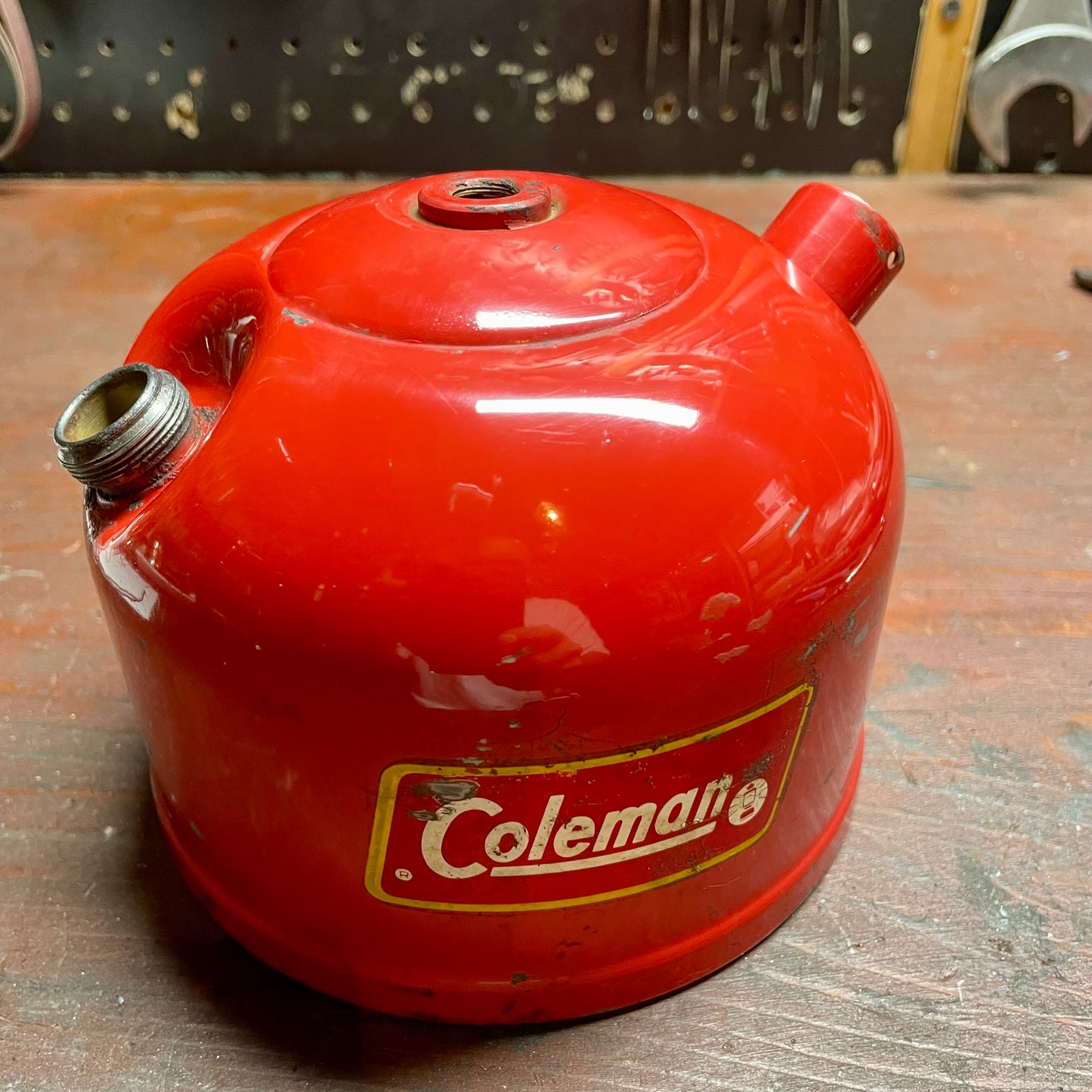 1961/5 COLEMAN200A YellowBorder LanternMarked
