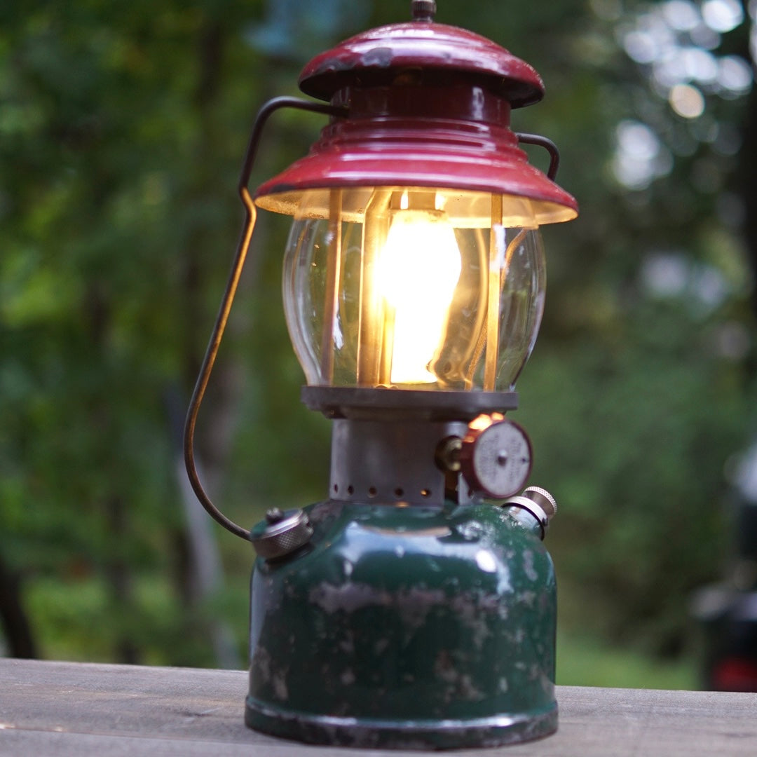 1951/8 COLEMAN 200A Christmas Lantern