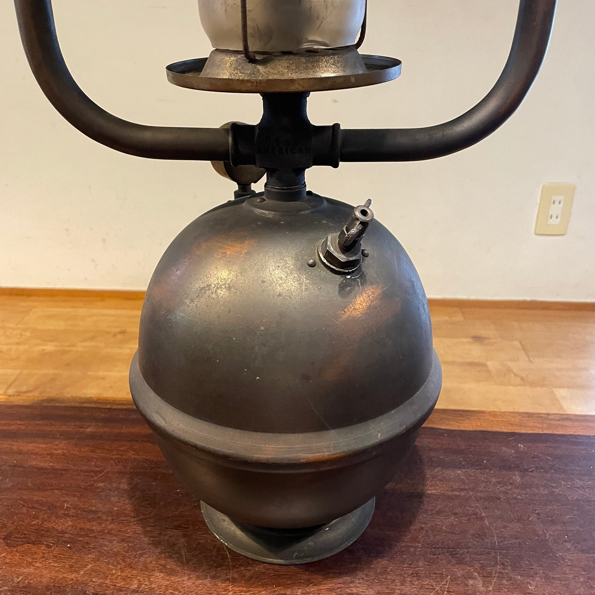 1900's AMERICAN LIGHTING.Co CHICAGO
Arc Lamp