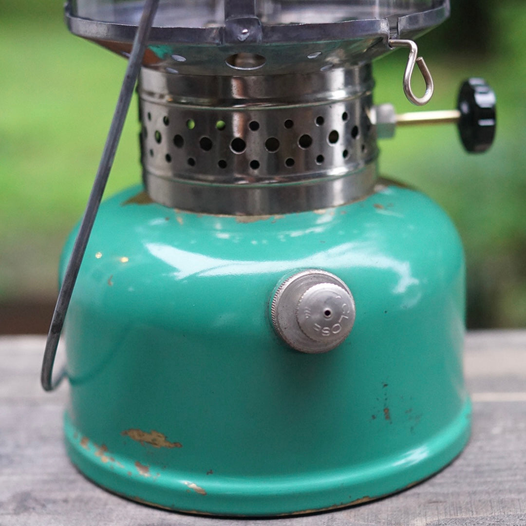 1935/2 COLEMAN 235 Kerosene