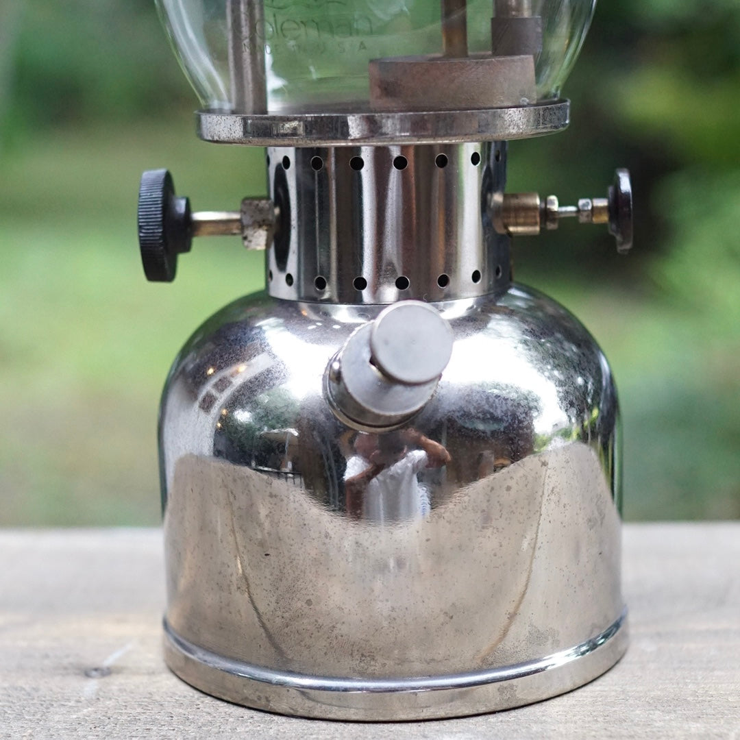 1935/8 COLEMAN 242K Canada Kerosene Lantern