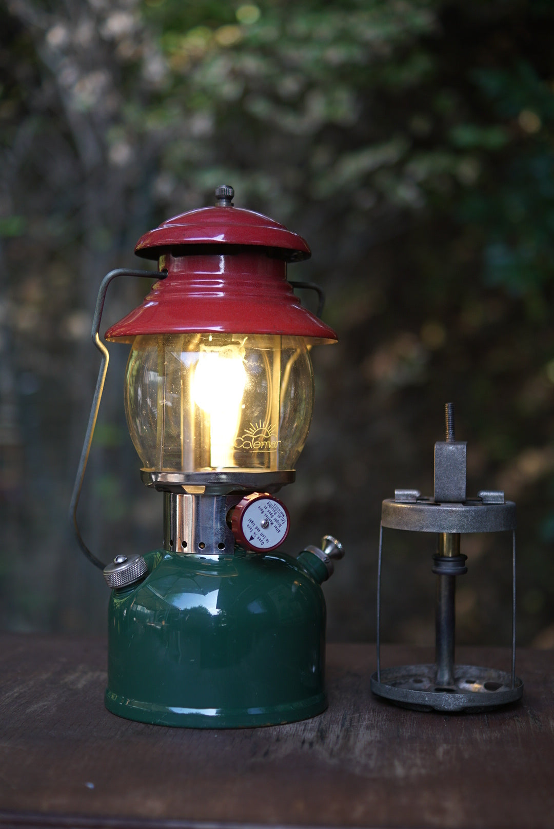 Beautiful! 1951/4 COLEMAN 200 Christmas Lantern