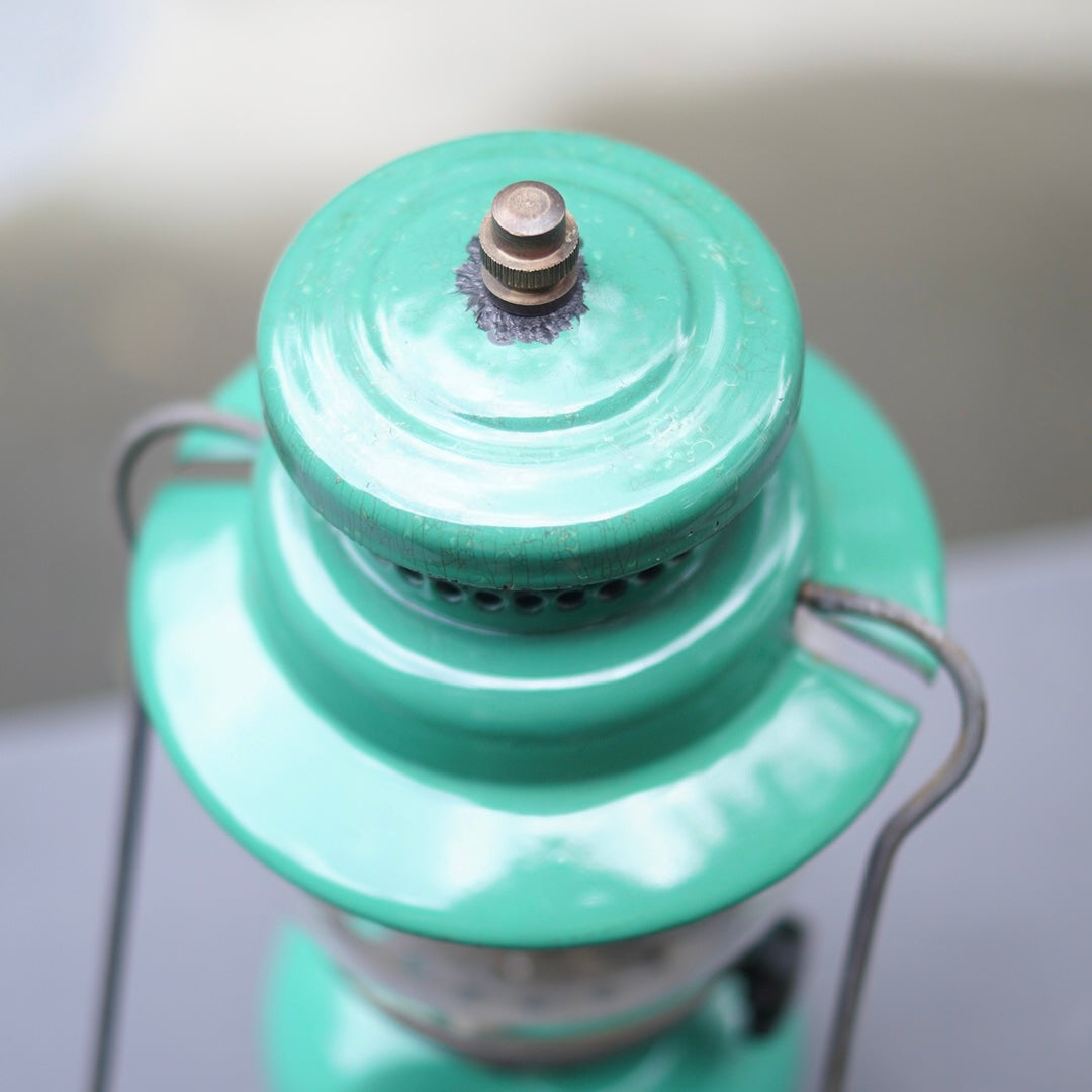 1947/3 COLEMAN 242B Canada Seafoam