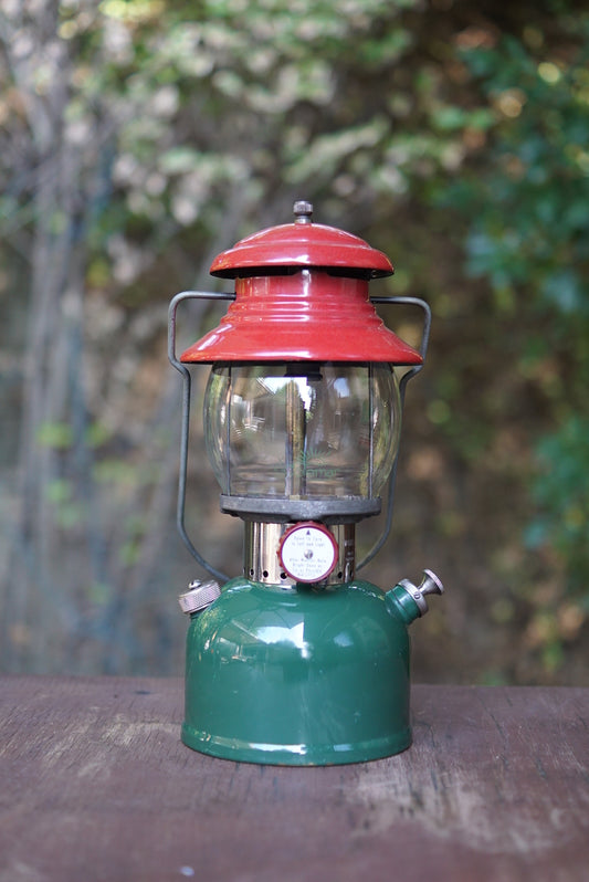 Beautiful! 1951/4 COLEMAN 200 Christmas Lantern