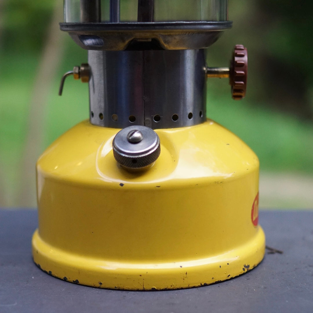 1960's DURA CAMP Model 730 – Mr.LANTERN
