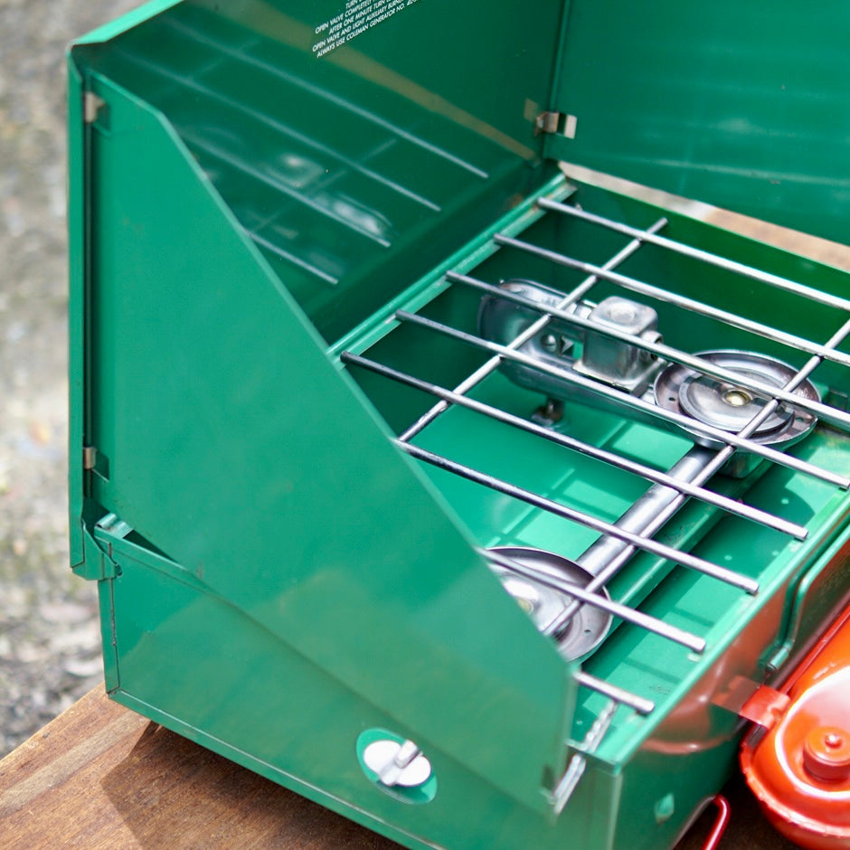 1962's COLEMAN 425C      Two Burner Stove