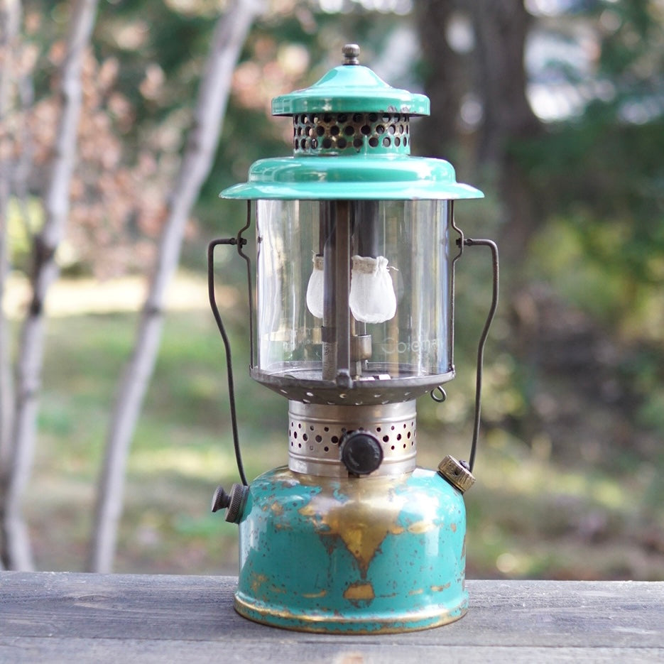 1930's COLEMAN 235 Kerosene Lantern