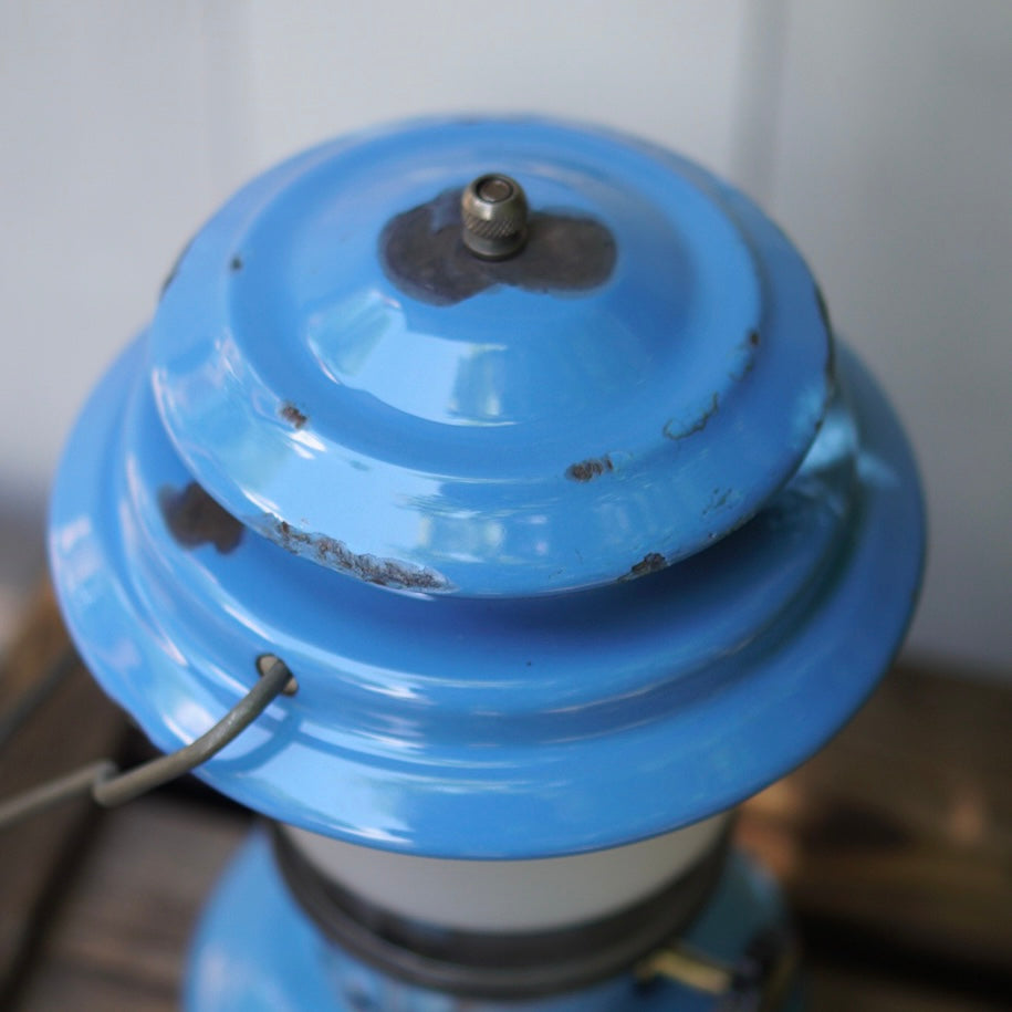 1971/2 SEARS 72215        Single mantle lantern