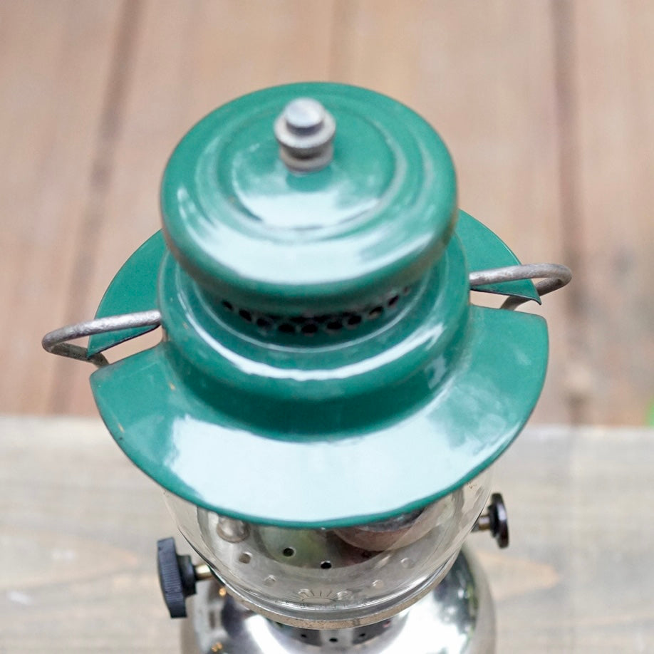 1935/8 COLEMAN 242K Canada Kerosene Lantern