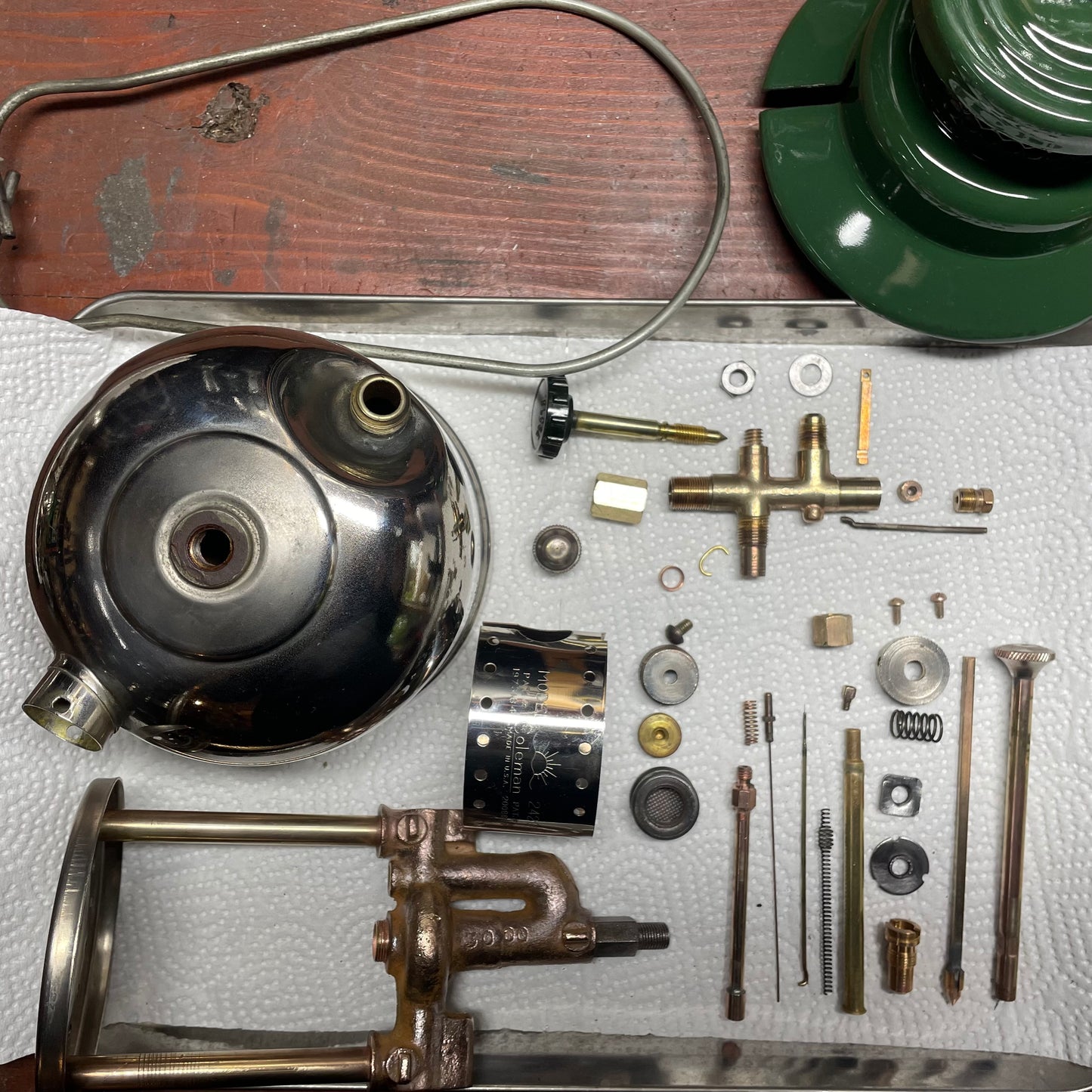 1947/12 COLEMAN 242C