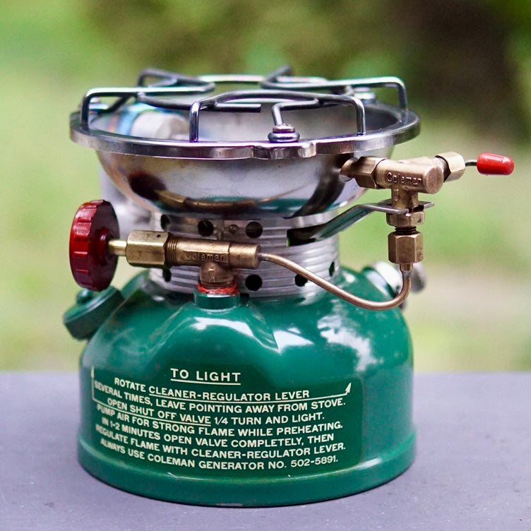 1966/8 COLEMAN 502-800 Single Burner Stove with Cook Kit