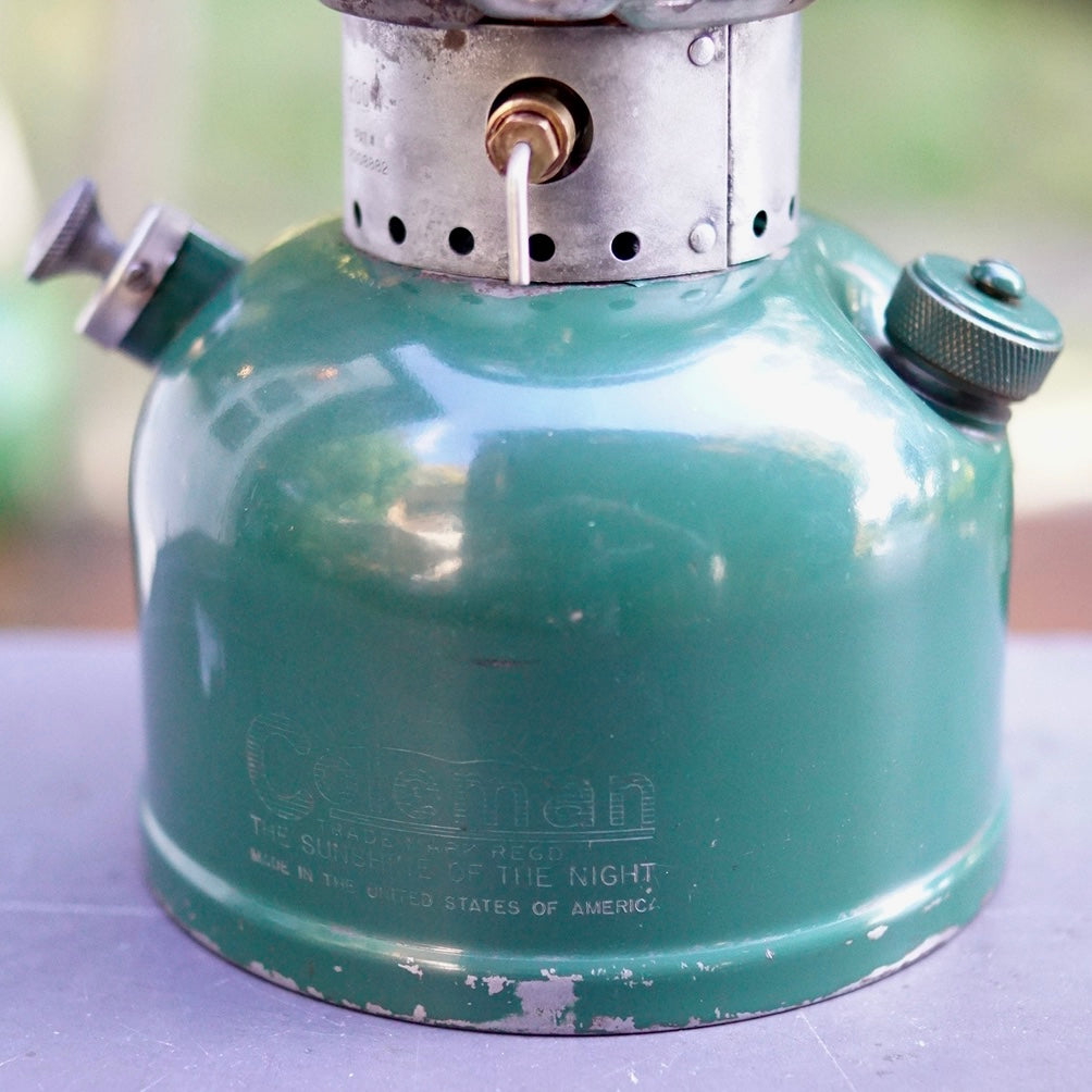 1951/8 COLEMAN 200A Christmas