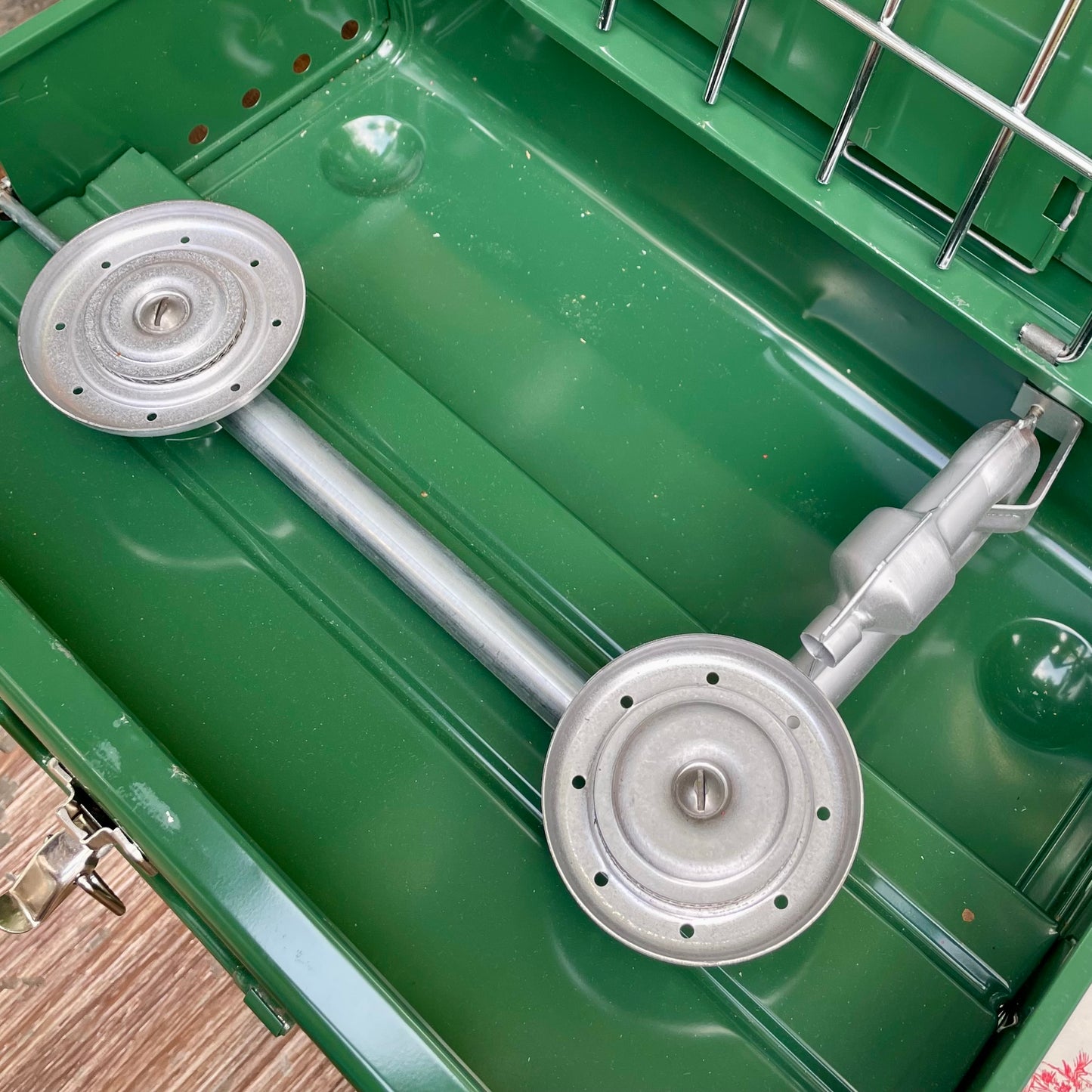 NOS! 1983/9 COLEMAN 425F Two Burner Stove