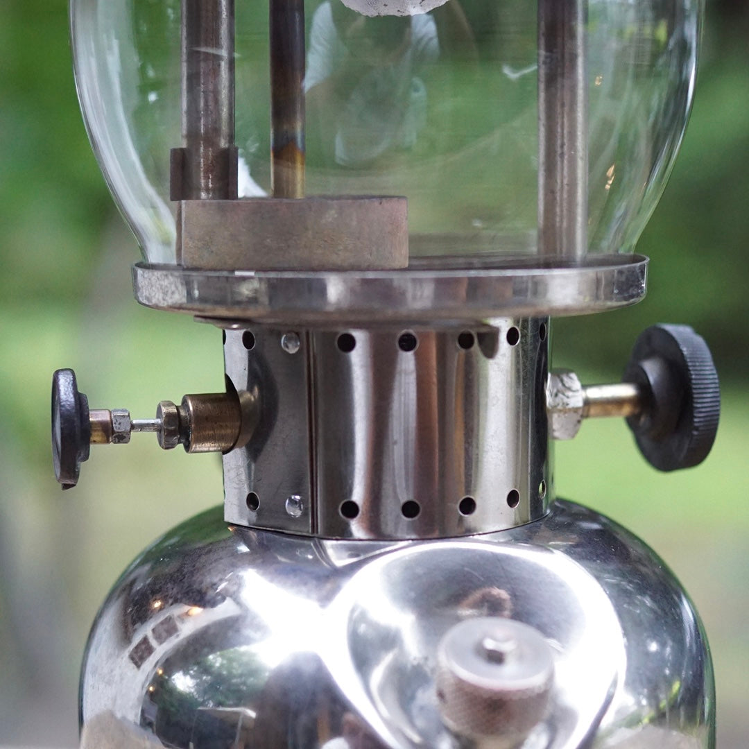 1935/8 COLEMAN 242K Canada Kerosene Lantern