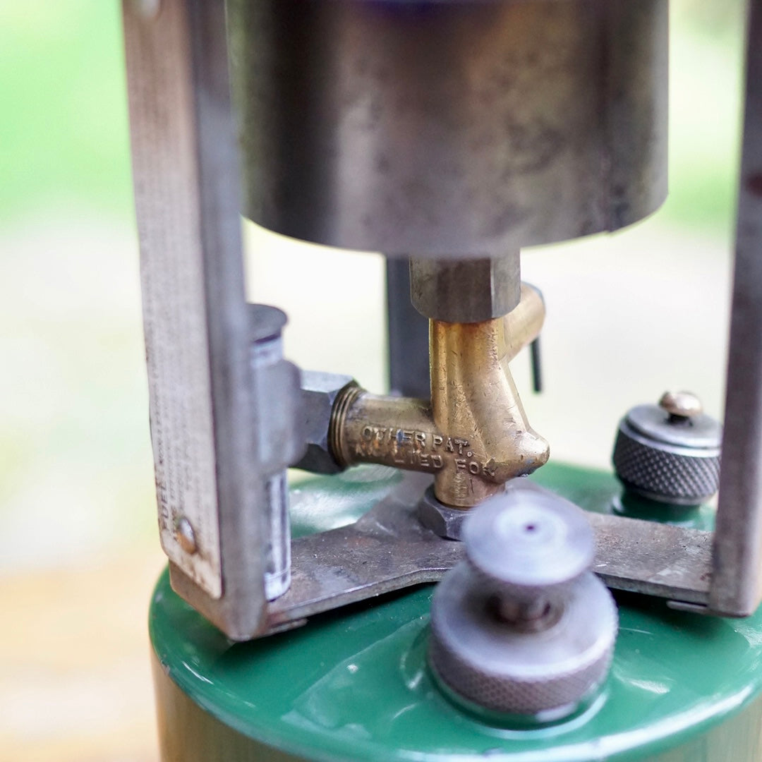 1942's COLEMAN520 GI POCKET STOVE